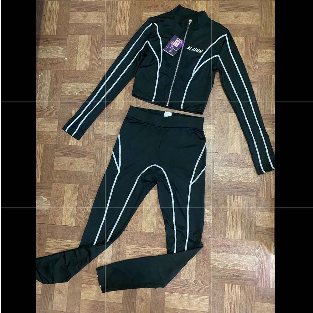 Two piece set